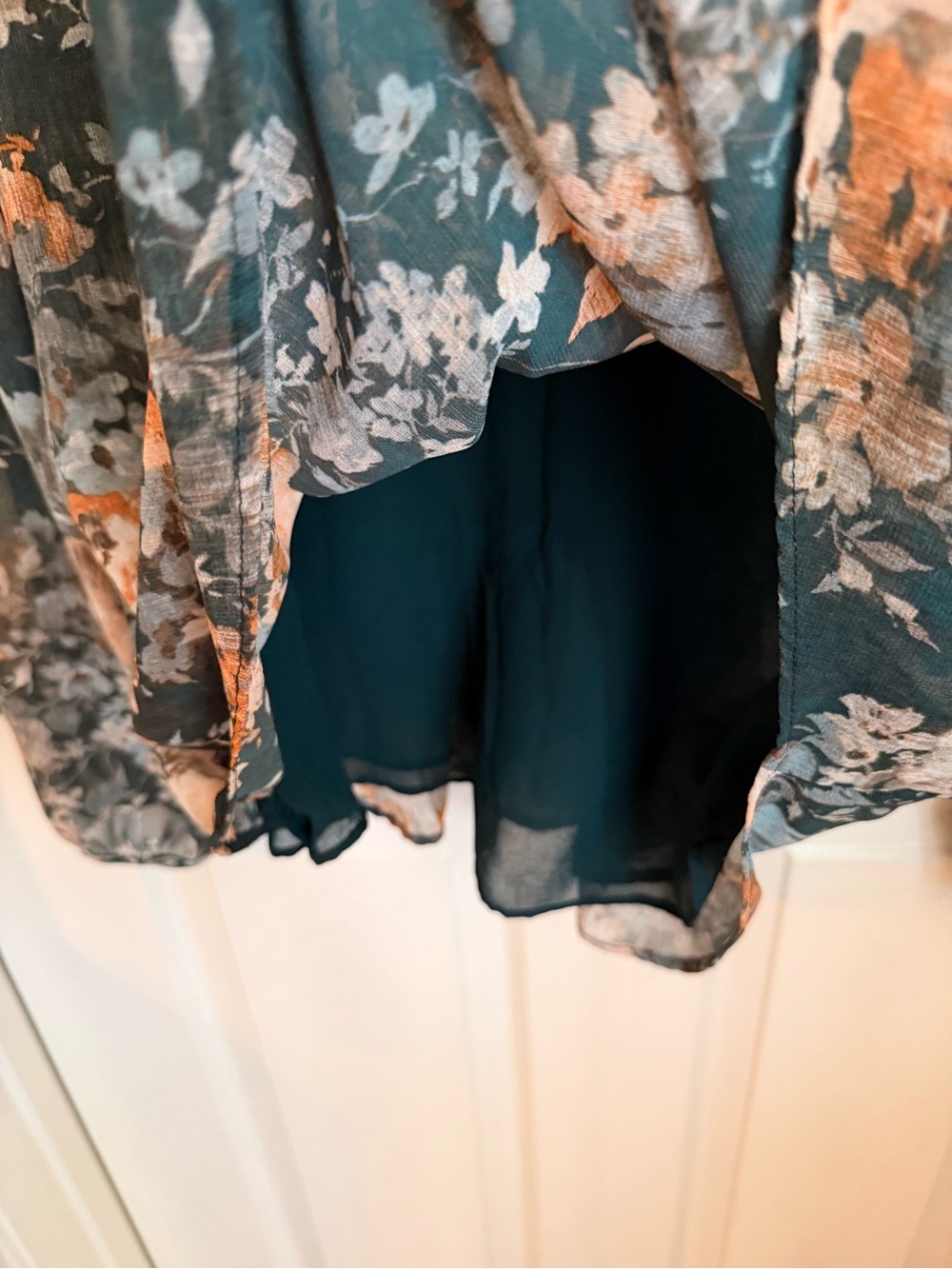 Calvin Klein Chiffon Floral Pleated V-Neck Blouse Green Orange - Size [XL]. EUC - Picture 6 of 11